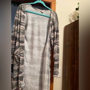 Boutique camo cardigan